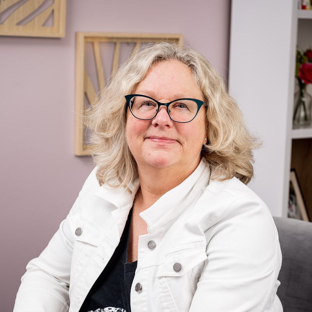 Kym Cuthill, MSW Winnipeg Therapist